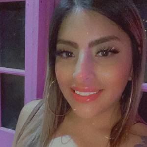 Meet your Posher, Mayra